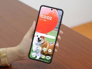 這款Motorola摺疊手機入手價超便宜 razr 50 ULTRA通路最低價格一次看(2025.9)