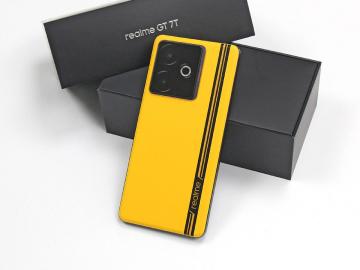 AI、效能與續航一次到位！realme GT 7T開箱與跑分實測