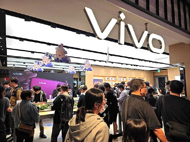 vivo X300系列旗艦手機預購首3日傳捷報！較前代X200系列成長3倍