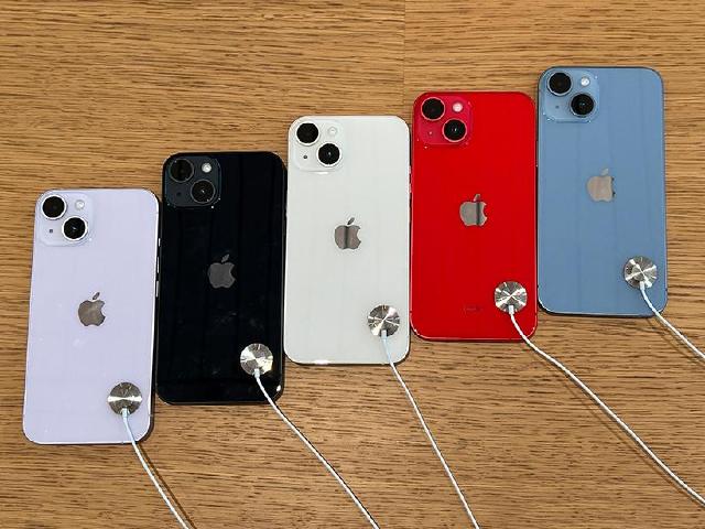 搭配普發1萬現金買二手iPhone 14只要2千不到！哀鳳通路最低價格一次看(2025.11)