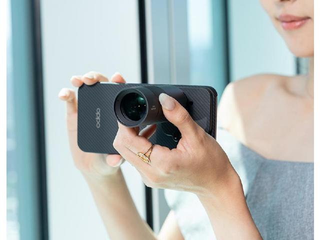 [SOGI調查報告]哈蘇長焦攝影太誘人！OPPO Find X9 Pro獲近8成網友滿意推薦