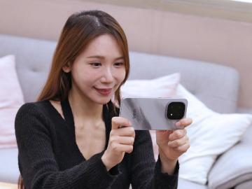 為極致效能而生的iQOO 15旗艦手機！開箱跑分與相機測試一次看