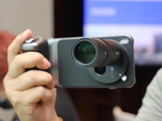 vivo X300 Pro手柄與增距鏡套裝一上架即售罄 12月中補貨後重啟販售