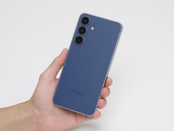 三星S25 FE上市3個月手機直降6千！SAMSUNG輕旗艦通路最低價格一次看(2025.12)