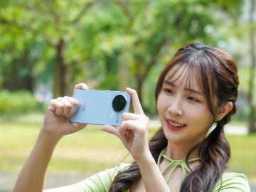 高通S8 Gen3遊戲手機只要1萬出頭就能買到！POCO F7 Pro通路最低價格一次看(2025.12)