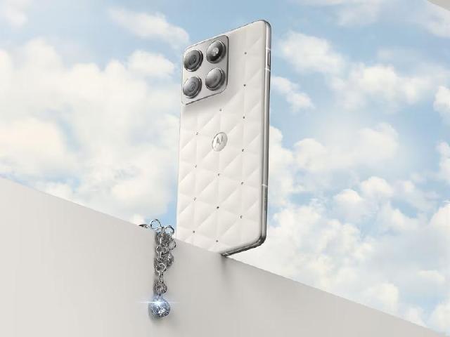 2026代表色搭配施華洛世奇水晶！Motorola edge 70新色台灣會引進