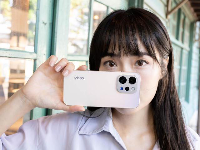 升級超有感！蔡司人像、AI舞台模式加持 vivo V70開箱拍照體驗