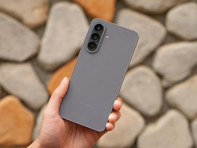 三星A系列也有eSIM規格！SAMSUNG A57 5G開箱與特色功能一次看