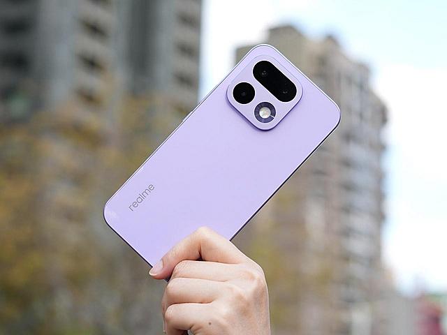7大電量手機realme 16 Pro還有哪裡買得到？10月通路最新價格一次看