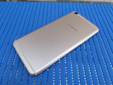 OPPO R9