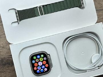Apple Watch Ultra 鈦金屬 49mm