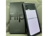 SAMSUNG Galaxy Z Flip4 256GB