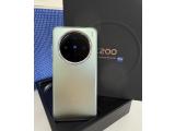 vivo X200